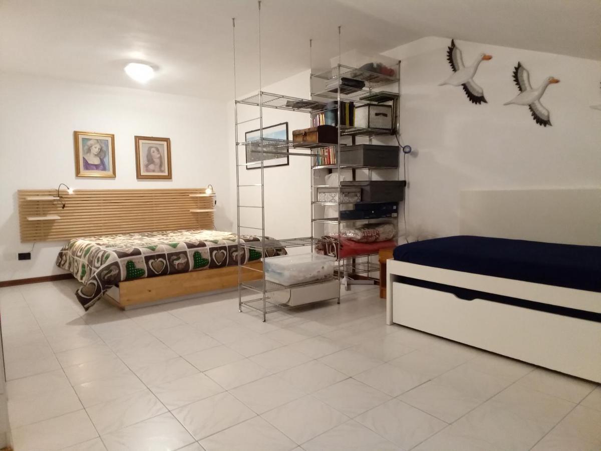 Appartamento - Terrazzo Vivibile Vista Mare, Wi-Fi Gratuito Валекрозия Екстериор снимка