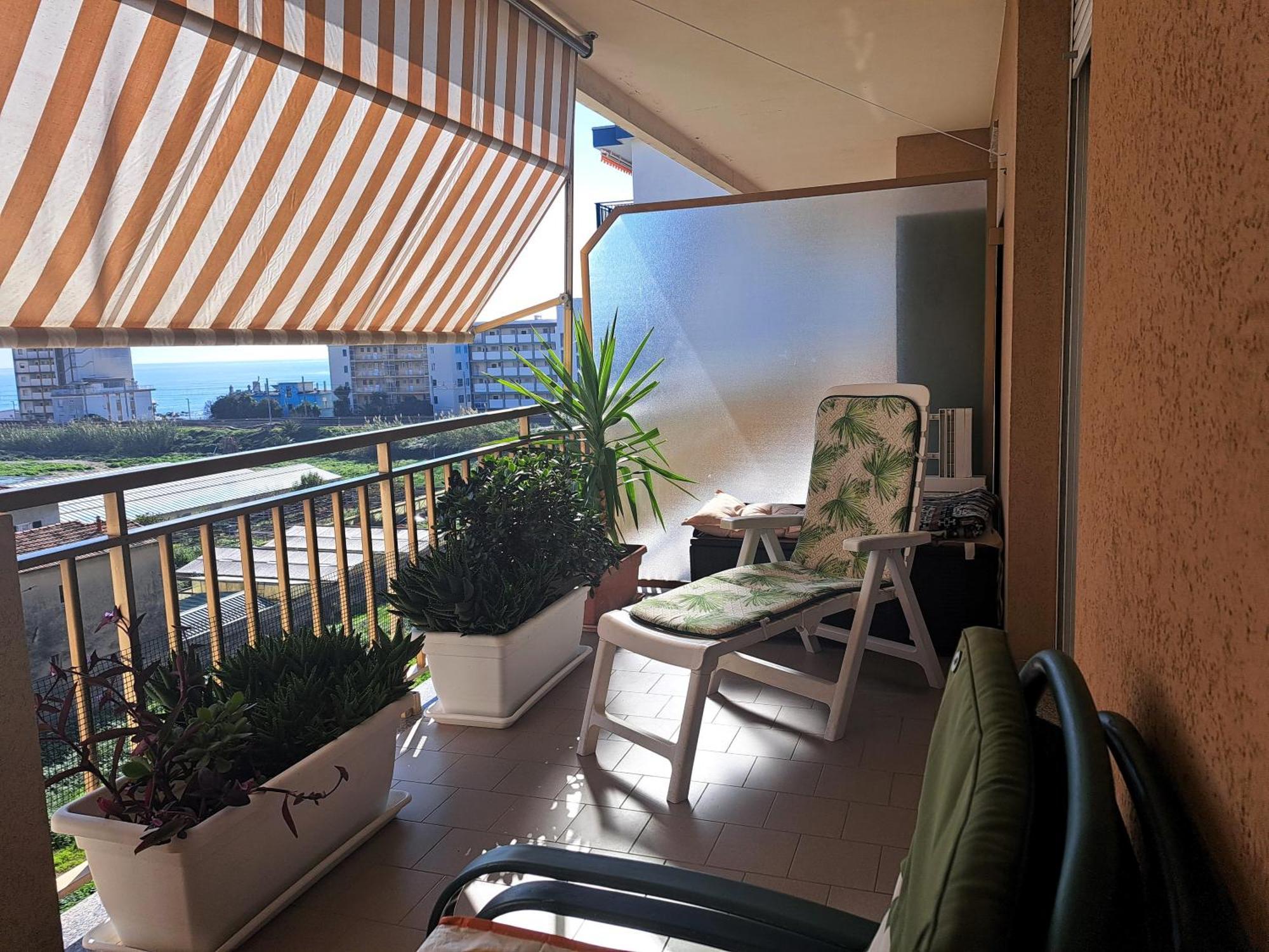 Appartamento - Terrazzo Vivibile Vista Mare, Wi-Fi Gratuito Валекрозия Екстериор снимка