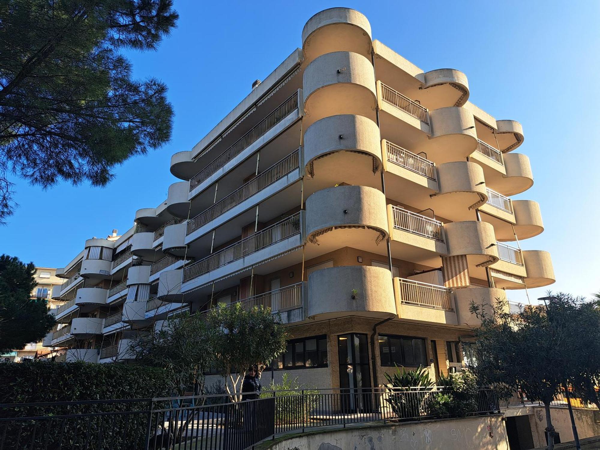 Appartamento - Terrazzo Vivibile Vista Mare, Wi-Fi Gratuito Валекрозия Екстериор снимка